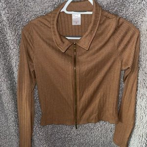 Brown long sleeve zip crop top